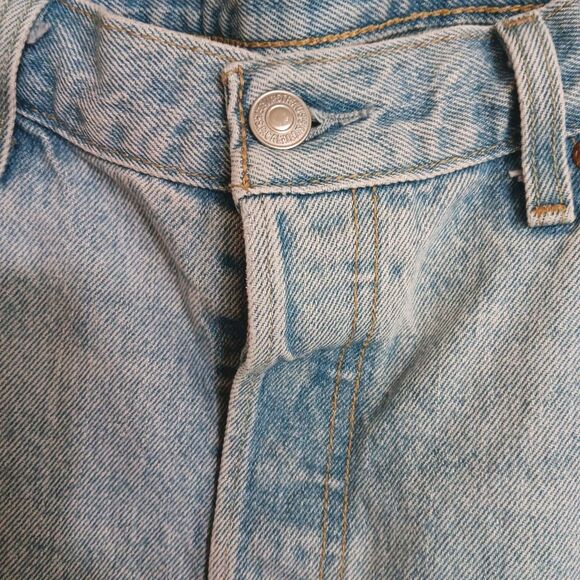 Levi's Original Fit 501 Men's Jeans Sz 31x32 Light Wash Straight Leg Button Fly - Picture 3 of 13